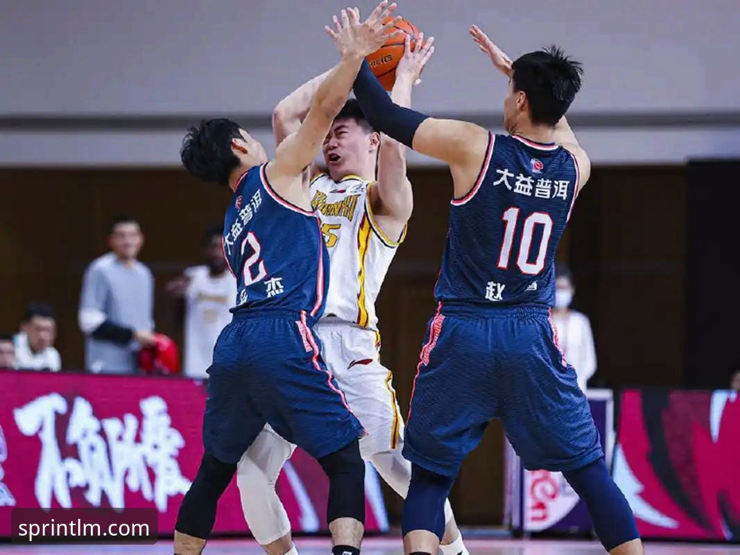 山西横扫青岛 vs 广厦卫冕之路：CBA季后赛双面对决的深度剖析